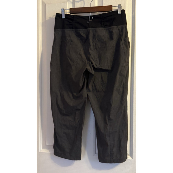Prana Maternity Cropped Pants Women’s Medium Gray Stretch Hiking Travel Comfort - Picture 2 of 8